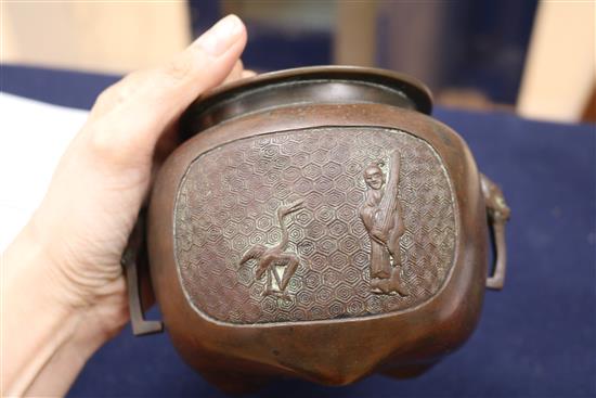 2 Chinese cinnabar lacquer items, a Japanese bronze vase, box & cover
